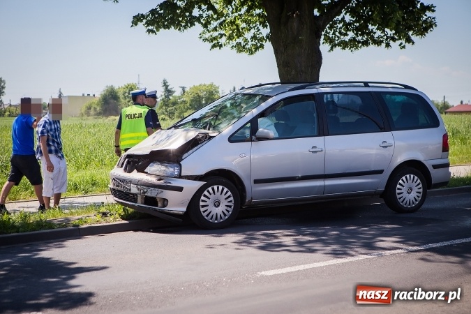 Zdjęcie w galerii na portalu naszraciborz.pl: Zderzenie seata i saaba na Opawskiej  wiadomości z regionu