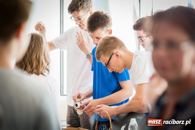Zdjęcie w galerii na portalu naszraciborz.pl: Dzień Dziecka z Techniką w PWSZ w Raciborzu  wiadomości z regionu