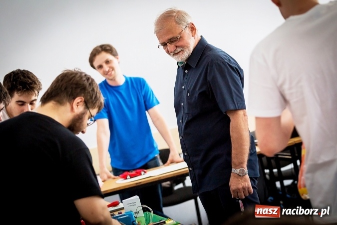 Zdjęcie w galerii na portalu naszraciborz.pl: Dzień Dziecka z Techniką w PWSZ w Raciborzu  wiadomości z regionu