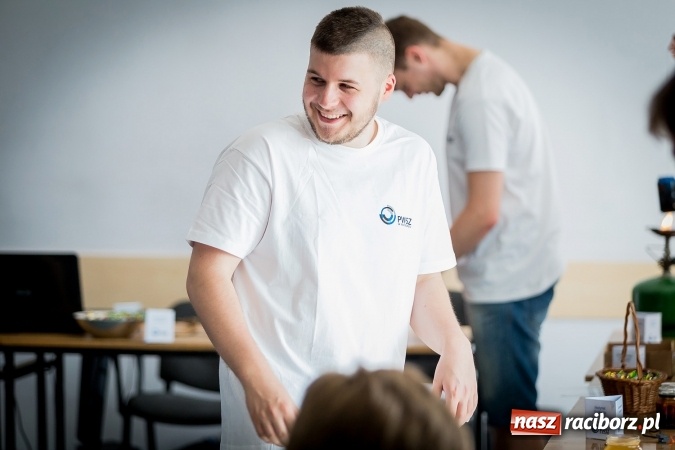 Zdjęcie w galerii na portalu naszraciborz.pl: Dzień Dziecka z Techniką w PWSZ w Raciborzu  wiadomości z regionu