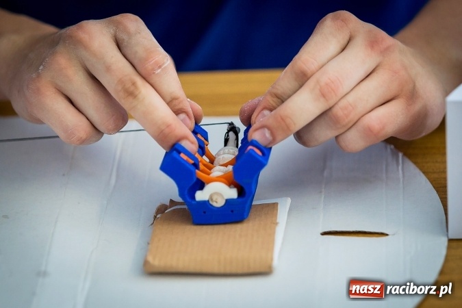 Zdjęcie w galerii na portalu naszraciborz.pl: Dzień Dziecka z Techniką w PWSZ w Raciborzu  wiadomości z regionu