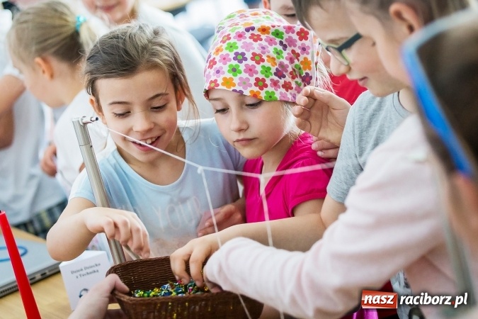Zdjęcie w galerii na portalu naszraciborz.pl: Dzień Dziecka z Techniką w PWSZ w Raciborzu  wiadomości z regionu