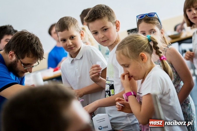 Zdjęcie w galerii na portalu naszraciborz.pl: Dzień Dziecka z Techniką w PWSZ w Raciborzu  wiadomości z regionu