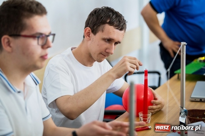 Zdjęcie w galerii na portalu naszraciborz.pl: Dzień Dziecka z Techniką w PWSZ w Raciborzu  wiadomości z regionu
