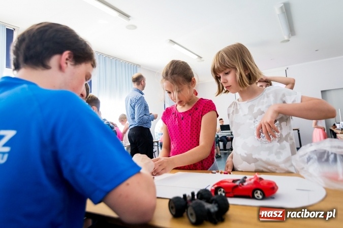 Zdjęcie w galerii na portalu naszraciborz.pl: Dzień Dziecka z Techniką w PWSZ w Raciborzu  wiadomości z regionu