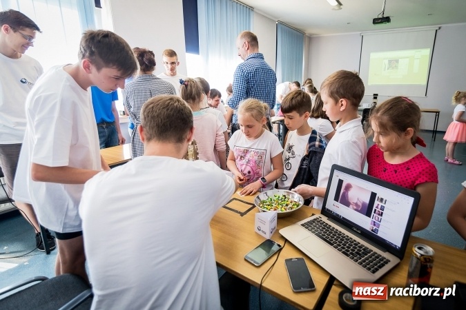 Zdjęcie w galerii na portalu naszraciborz.pl: Dzień Dziecka z Techniką w PWSZ w Raciborzu  wiadomości z regionu