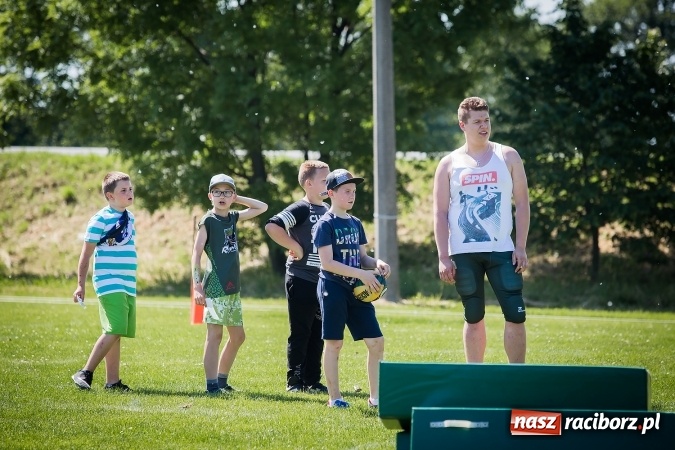 Zdjęcie w galerii na portalu naszraciborz.pl: Dzień Dziecka z Raptors Racibórz w Samborowicach wiadomości z regionu