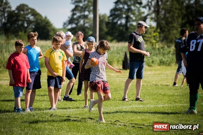 Zdjęcie w galerii na portalu naszraciborz.pl: Dzień Dziecka z Raptors Racibórz w Samborowicach wiadomości z regionu