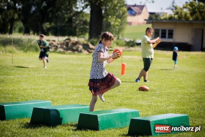 Zdjęcie w galerii na portalu naszraciborz.pl: Dzień Dziecka z Raptors Racibórz w Samborowicach wiadomości z regionu