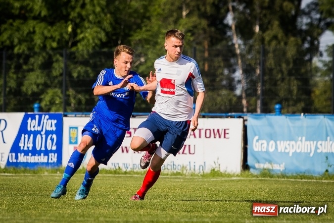 Zdjęcie w galerii na portalu naszraciborz.pl: Unia Racibórz pokonała Beskid Skoczów wiadomości z regionu