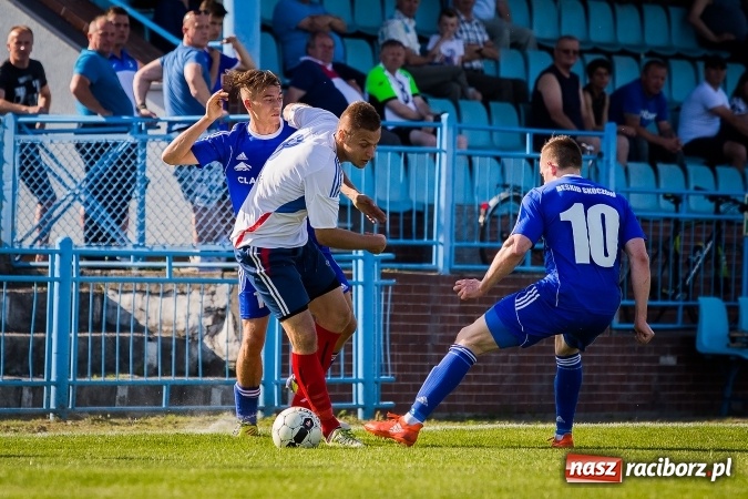 Zdjęcie w galerii na portalu naszraciborz.pl: Unia Racibórz pokonała Beskid Skoczów wiadomości z regionu