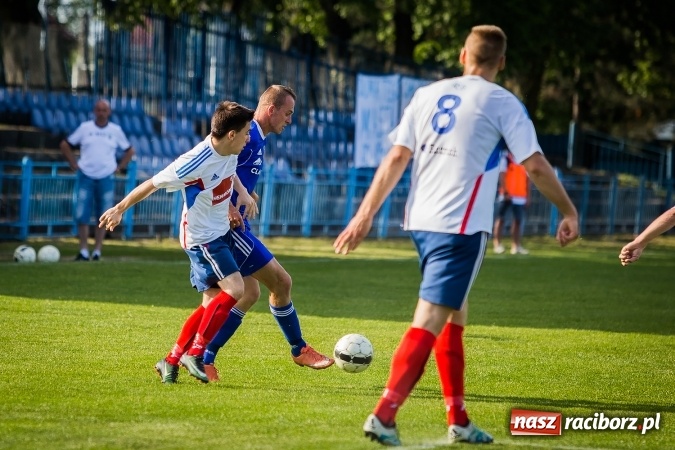 Zdjęcie w galerii na portalu naszraciborz.pl: Unia Racibórz pokonała Beskid Skoczów wiadomości z regionu