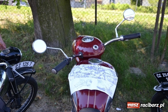 Zdjęcie w galerii na portalu naszraciborz.pl: Prajzska Rallye – czar starych samochodów  wiadomości z regionu