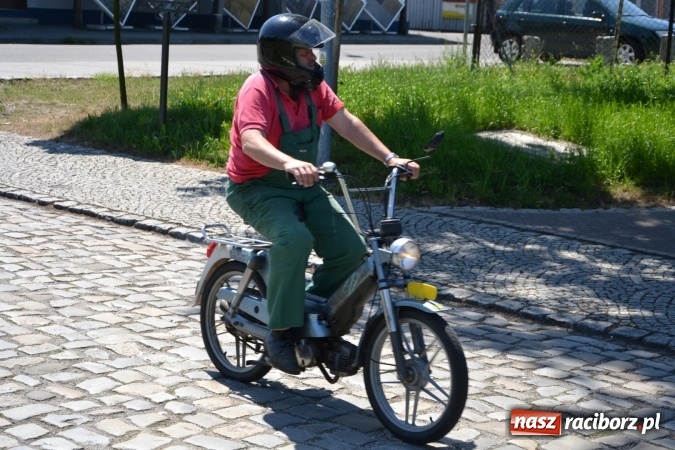 Zdjęcie w galerii na portalu naszraciborz.pl: Prajzska Rallye – czar starych samochodów  wiadomości z regionu