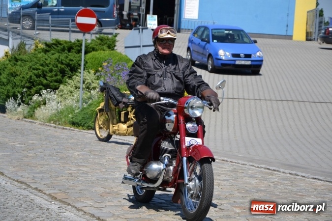 Zdjęcie w galerii na portalu naszraciborz.pl: Prajzska Rallye – czar starych samochodów  wiadomości z regionu