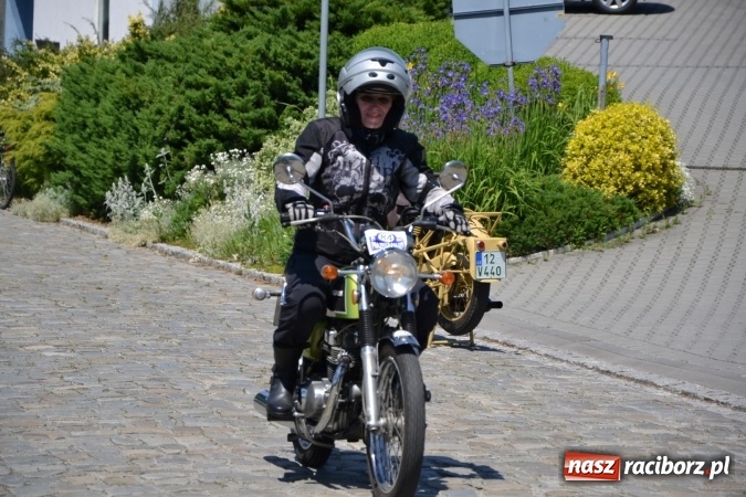 Zdjęcie w galerii na portalu naszraciborz.pl: Prajzska Rallye – czar starych samochodów  wiadomości z regionu