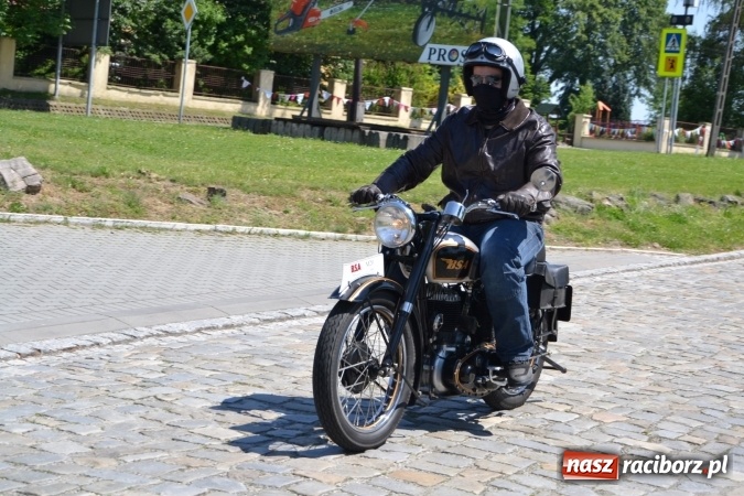 Zdjęcie w galerii na portalu naszraciborz.pl: Prajzska Rallye – czar starych samochodów  wiadomości z regionu