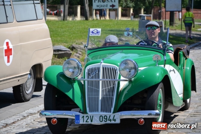 Zdjęcie w galerii na portalu naszraciborz.pl: Prajzska Rallye – czar starych samochodów  wiadomości z regionu