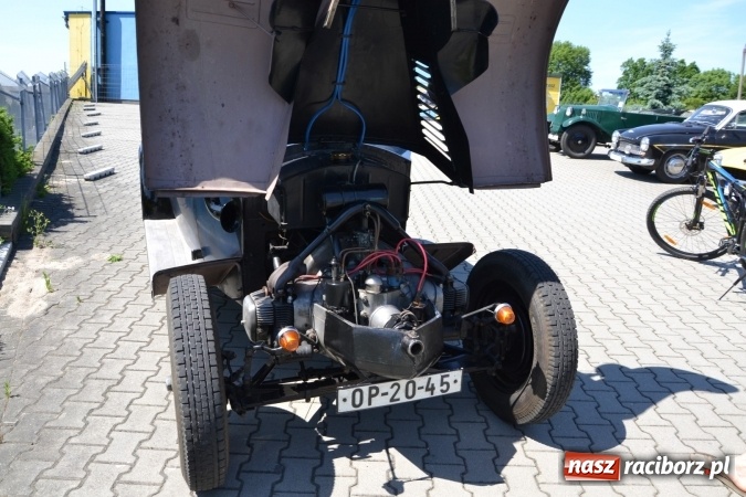 Zdjęcie w galerii na portalu naszraciborz.pl: Prajzska Rallye – czar starych samochodów  wiadomości z regionu