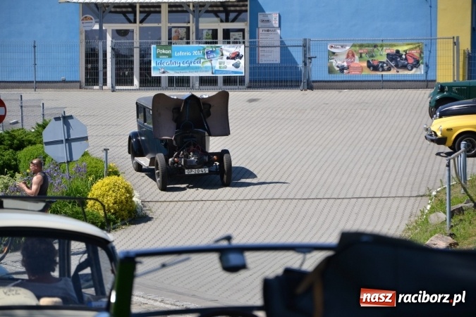 Zdjęcie w galerii na portalu naszraciborz.pl: Prajzska Rallye – czar starych samochodów  wiadomości z regionu