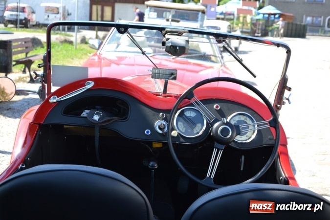 Zdjęcie w galerii na portalu naszraciborz.pl: Prajzska Rallye – czar starych samochodów  wiadomości z regionu