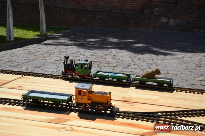Zdjęcie w galerii na portalu naszraciborz.pl: IV Czym Nędza bogata! - rodzinny piknik na Zamku Piastowskim za nami  wiadomości z regionu