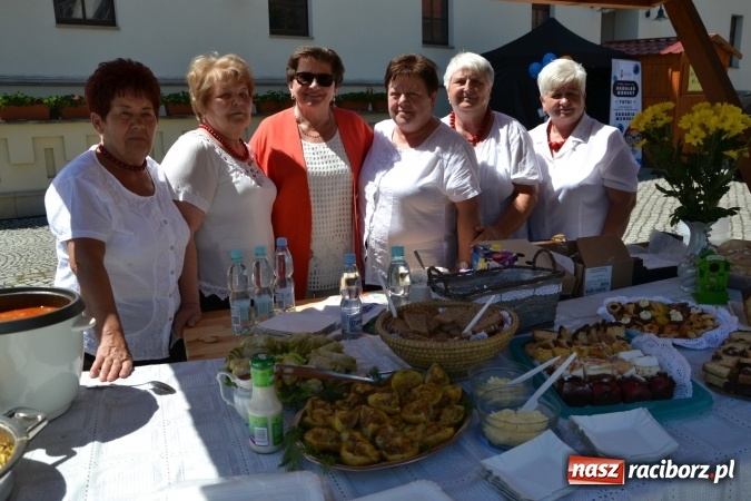 Zdjęcie w galerii na portalu naszraciborz.pl: IV Czym Nędza bogata! - rodzinny piknik na Zamku Piastowskim za nami  wiadomości z regionu