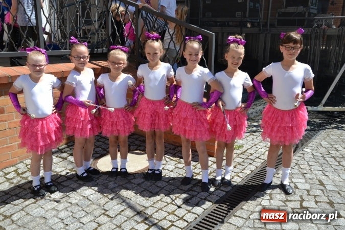 Zdjęcie w galerii na portalu naszraciborz.pl: IV Czym Nędza bogata! - rodzinny piknik na Zamku Piastowskim za nami  wiadomości z regionu