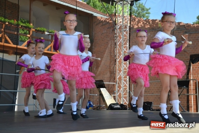 Zdjęcie w galerii na portalu naszraciborz.pl: IV Czym Nędza bogata! - rodzinny piknik na Zamku Piastowskim za nami  wiadomości z regionu