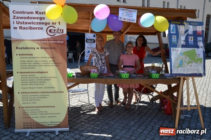 Zdjęcie w galerii na portalu naszraciborz.pl: IV Czym Nędza bogata! - rodzinny piknik na Zamku Piastowskim za nami  wiadomości z regionu