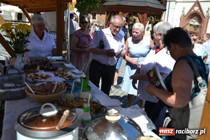 Zdjęcie w galerii na portalu naszraciborz.pl: IV Czym Nędza bogata! - rodzinny piknik na Zamku Piastowskim za nami  wiadomości z regionu