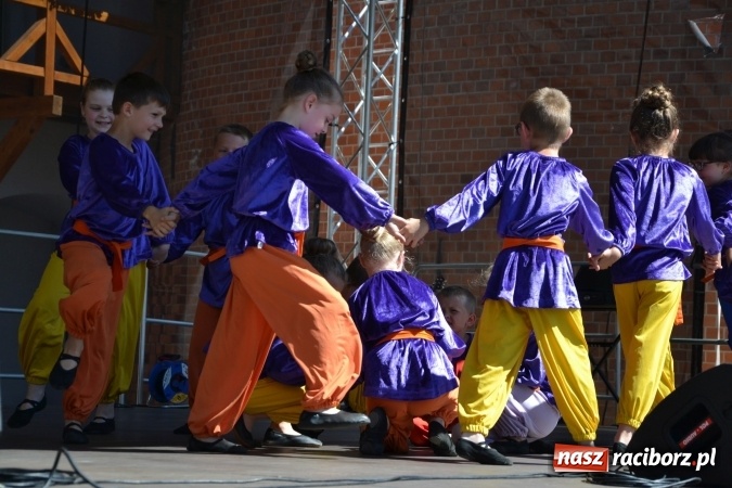 Zdjęcie w galerii na portalu naszraciborz.pl: IV Czym Nędza bogata! - rodzinny piknik na Zamku Piastowskim za nami  wiadomości z regionu