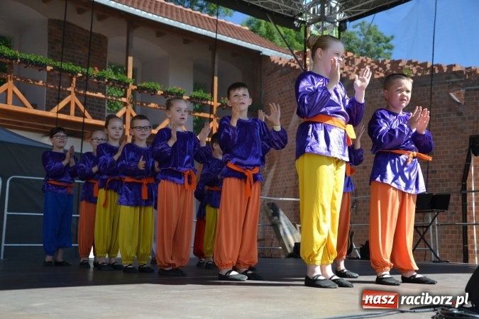Zdjęcie w galerii na portalu naszraciborz.pl: IV Czym Nędza bogata! - rodzinny piknik na Zamku Piastowskim za nami  wiadomości z regionu
