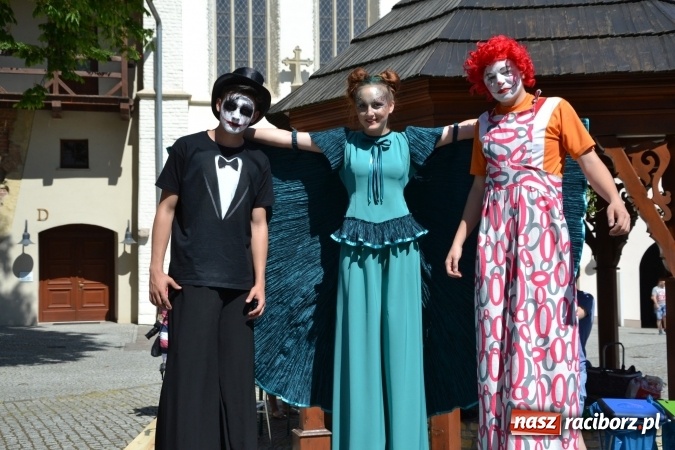 Zdjęcie w galerii na portalu naszraciborz.pl: IV Czym Nędza bogata! - rodzinny piknik na Zamku Piastowskim za nami  wiadomości z regionu