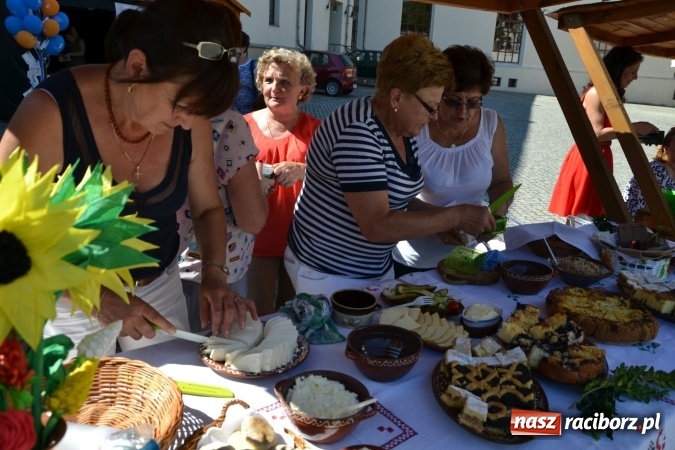 Zdjęcie w galerii na portalu naszraciborz.pl: IV Czym Nędza bogata! - rodzinny piknik na Zamku Piastowskim za nami  wiadomości z regionu