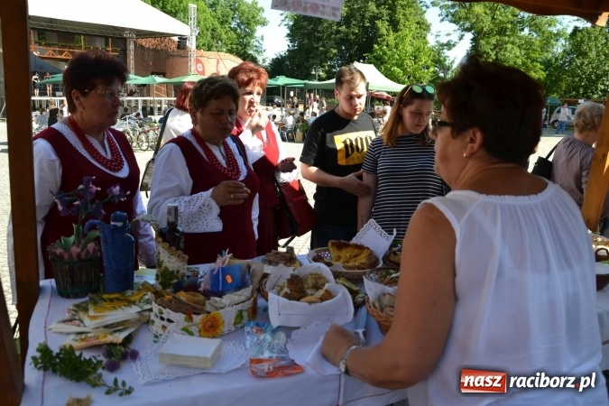 Zdjęcie w galerii na portalu naszraciborz.pl: IV Czym Nędza bogata! - rodzinny piknik na Zamku Piastowskim za nami  wiadomości z regionu