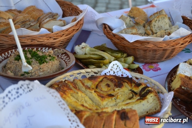 Zdjęcie w galerii na portalu naszraciborz.pl: IV Czym Nędza bogata! - rodzinny piknik na Zamku Piastowskim za nami  wiadomości z regionu