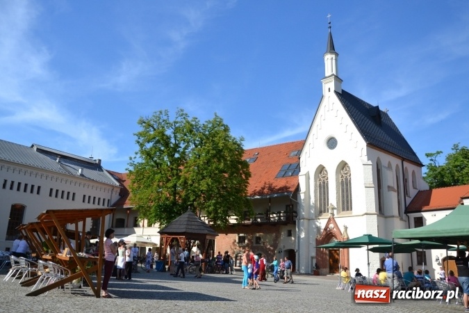 Zdjęcie w galerii na portalu naszraciborz.pl: IV Czym Nędza bogata! - rodzinny piknik na Zamku Piastowskim za nami  wiadomości z regionu
