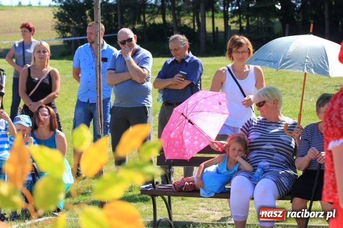 Zdjęcie w galerii na portalu naszraciborz.pl: Dzień Dziecka z klaunami w Rzuchowie wiadomości z regionu