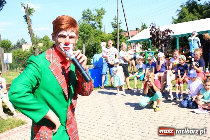 Zdjęcie w galerii na portalu naszraciborz.pl: Dzień Dziecka z klaunami w Rzuchowie wiadomości z regionu