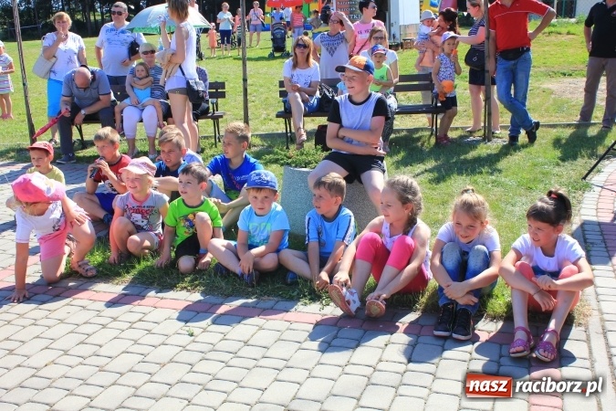 Zdjęcie w galerii na portalu naszraciborz.pl: Dzień Dziecka z klaunami w Rzuchowie wiadomości z regionu