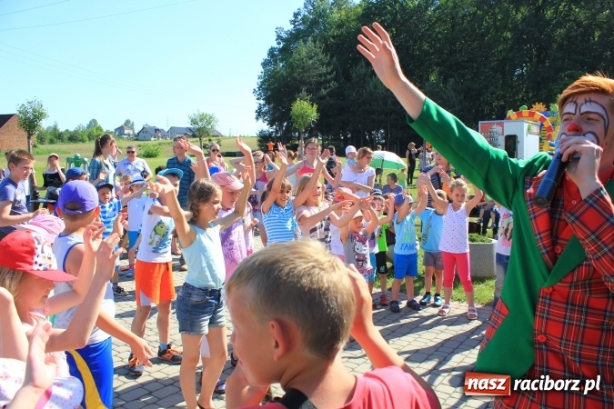 Zdjęcie w galerii na portalu naszraciborz.pl: Dzień Dziecka z klaunami w Rzuchowie wiadomości z regionu