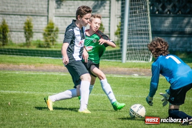 Zdjęcie w galerii na portalu naszraciborz.pl: Przegrywać także trzeba się nauczyć. Nieprzyjemny incydent po meczu trampkarzy w Tworkowie wiadomości z regionu