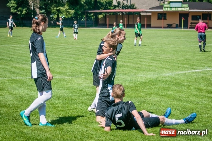 Zdjęcie w galerii na portalu naszraciborz.pl: Przegrywać także trzeba się nauczyć. Nieprzyjemny incydent po meczu trampkarzy w Tworkowie wiadomości z regionu