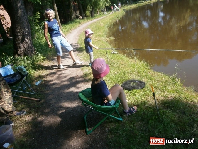 Zdjęcie w galerii na portalu naszraciborz.pl: Wędkarski Dzień Dziecka na Trzecioku wiadomości z regionu