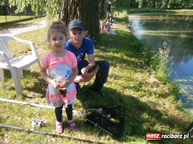 Zdjęcie w galerii na portalu naszraciborz.pl: Wędkarski Dzień Dziecka na Trzecioku wiadomości z regionu