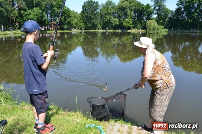 Zdjęcie w galerii na portalu naszraciborz.pl: Wędkarski Dzień Dziecka na Trzecioku wiadomości z regionu