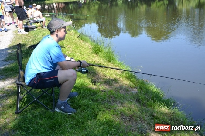 Zdjęcie w galerii na portalu naszraciborz.pl: Wędkarski Dzień Dziecka na Trzecioku wiadomości z regionu