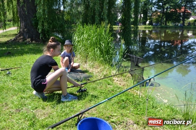 Zdjęcie w galerii na portalu naszraciborz.pl: Wędkarski Dzień Dziecka na Trzecioku wiadomości z regionu