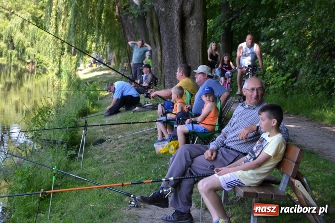Zdjęcie w galerii na portalu naszraciborz.pl: Wędkarski Dzień Dziecka na Trzecioku wiadomości z regionu